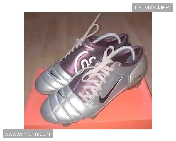 足球明星球鞋标志的背后故事与设计理念解析 足球明星球鞋标志的背后故事与设计理念解析